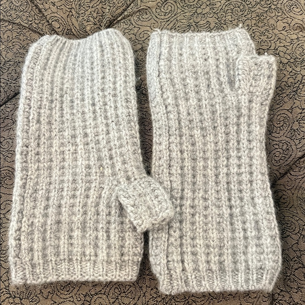 100% Cashmere Fingerless Gloves
